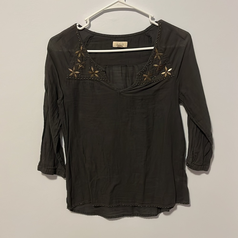 3 Blouses - Picture 3 of 4
